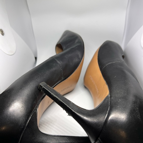 Banana Republic Heels - Picture 8 of 9
